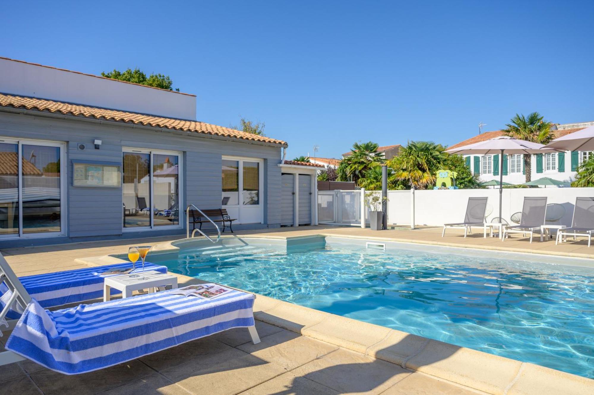 Locations De Vacances Le Clos Rhea Saint-Martin-de-Re Exterior photo